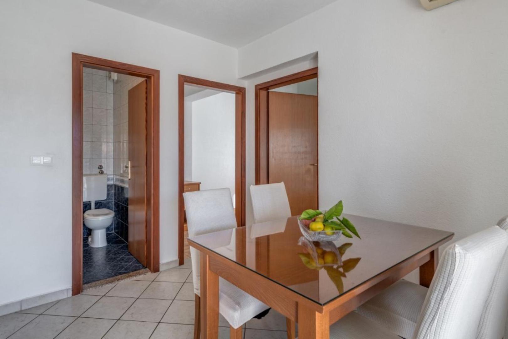 Ruza&Nikolina "1" Apartmani - Baška Voda Esterno foto