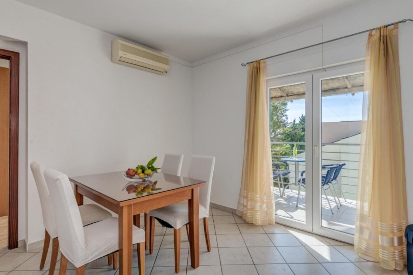 Ruza&Nikolina "1" Apartmani - Baška Voda Esterno foto