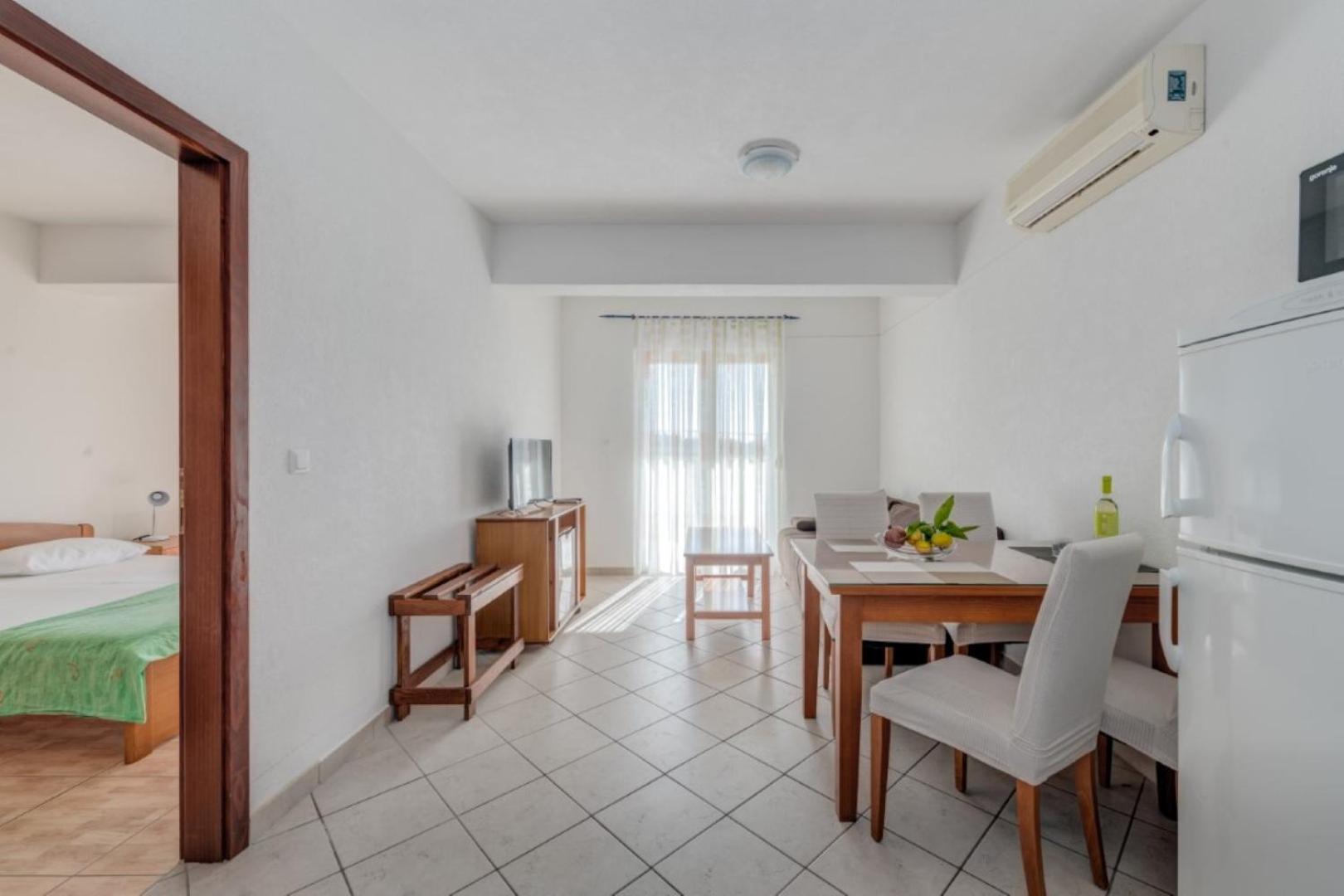 Ruza&Nikolina "1" Apartmani - Baška Voda Esterno foto
