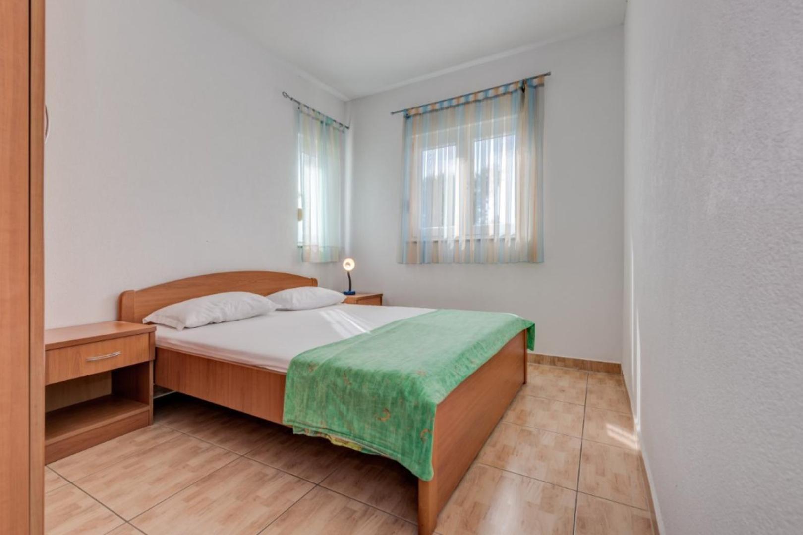 Ruza&Nikolina "1" Apartmani - Baška Voda Esterno foto
